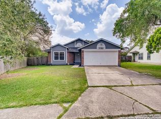 7703 Rainfall Ridge Dr, San Antonio, TX 78239