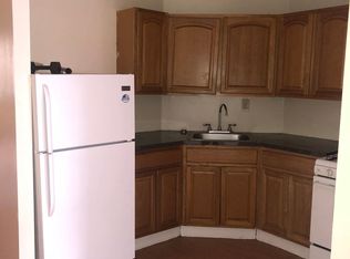 95 School St, Yonkers, NY 10701