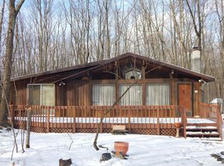 255 Castle Dr, East Stroudsburg, PA 18302
