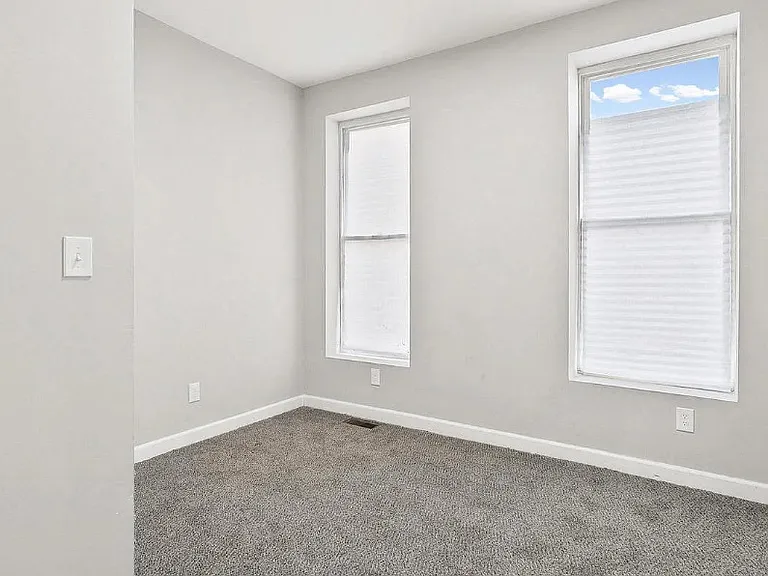2301 Whittier Ave #1 — Photo 21