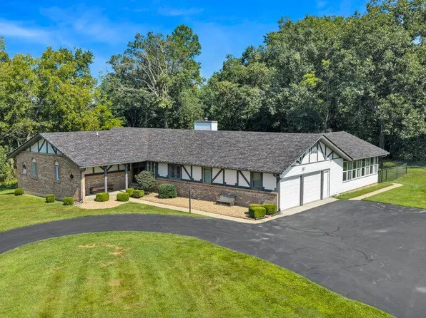 2 Bridal Oak Ct, O Fallon, MO 63366