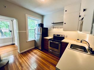 138 Fuller St APT 3, Brookline, MA 02446