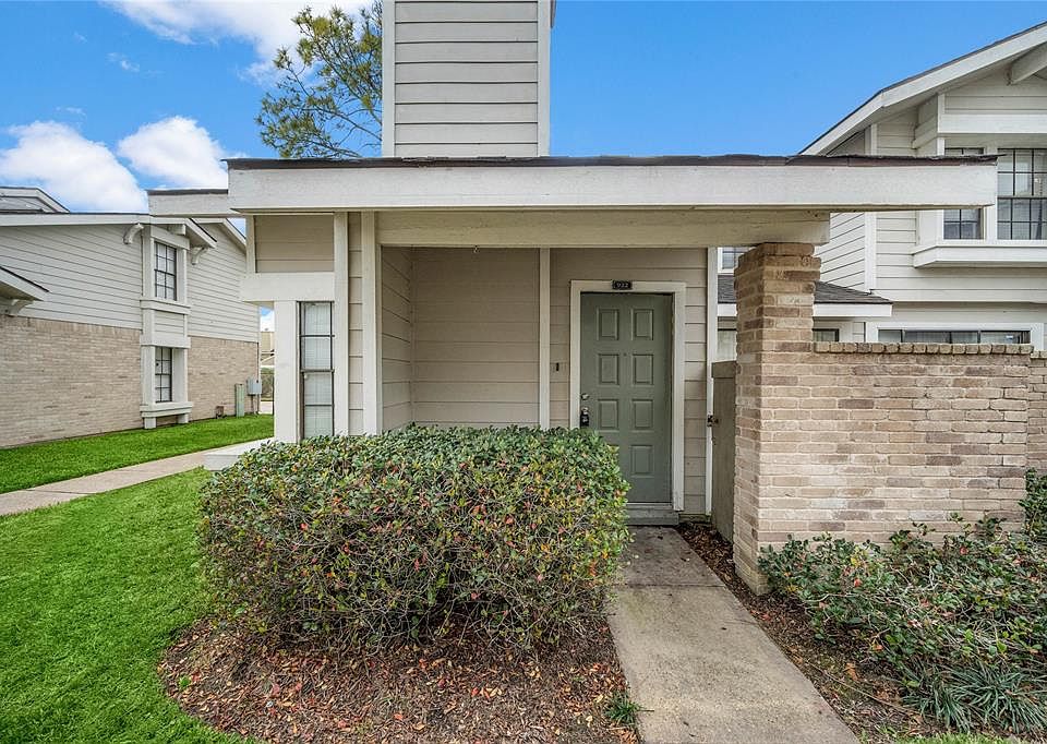 1st image of 6245 Ludington Dr #22-922