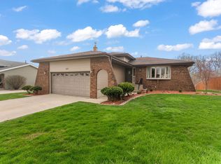 847 Appletree Dr, Schererville, IN