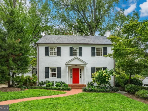 5106 Duvall Dr, Bethesda, MD 20816