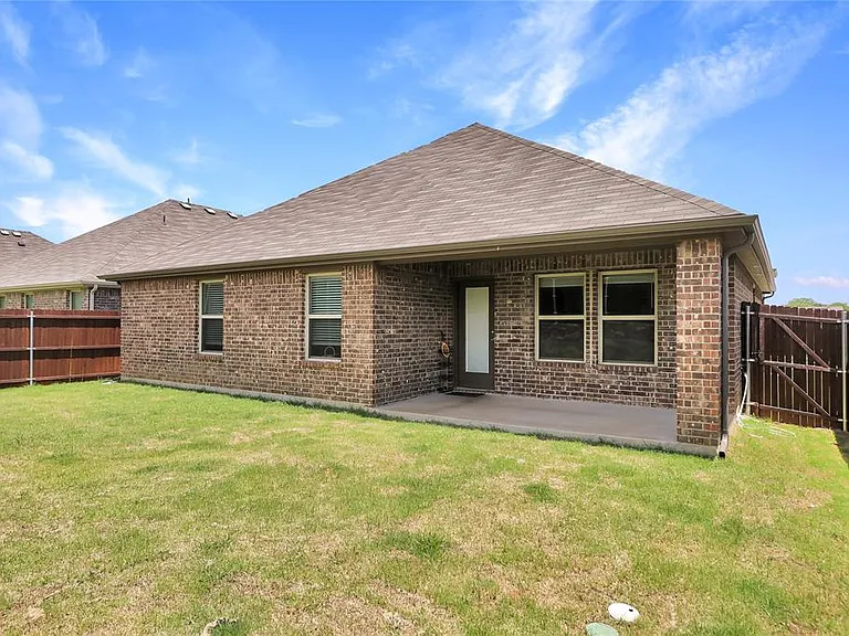 2907 Hadley Dr — Photo 25