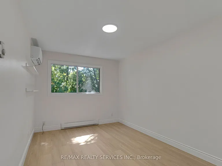 1140 Tavistock Dr #8 — Photo 12