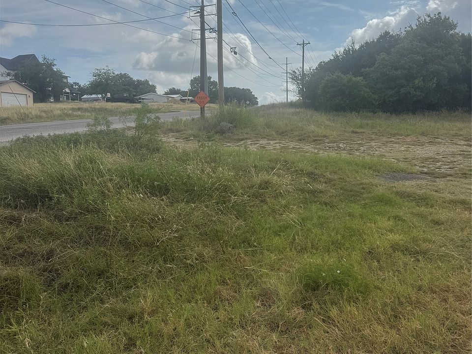 2nd image of 4001 Davis Rd