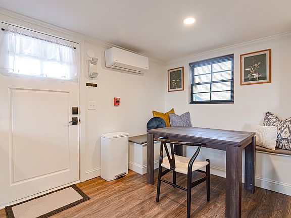 4th image of 319 Main St APT 9