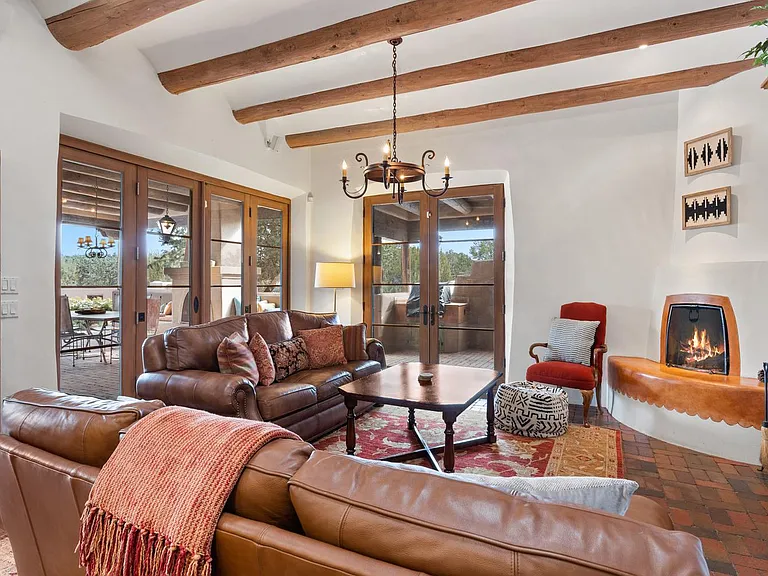 4 Primrose Cir — Photo 28