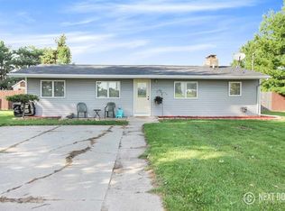 566 W North Union Rd, Auburn, MI 48611