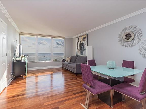 4th image of 4302 Ocean Dr