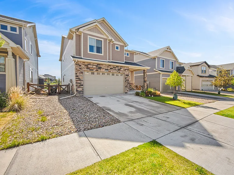 7243 Sedgerock Ln — Photo 2