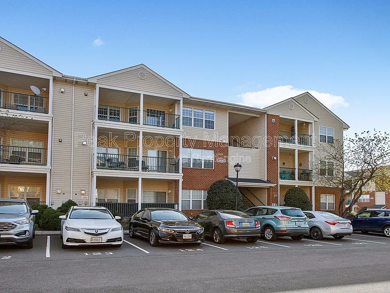 801 Virginia Center Pkwy — Photo 51