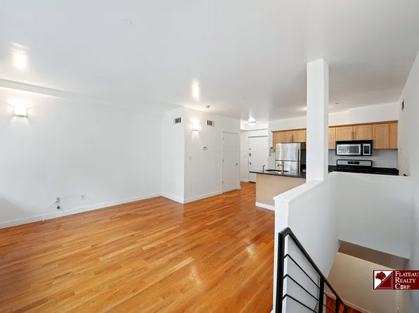 800 Dekalb Avenue 1A image 1 of 10