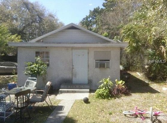 2nd image of 2037 Gillespie Ave