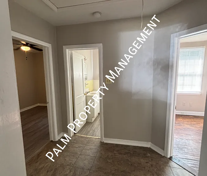 1655 McKinnon Dr — Photo 6