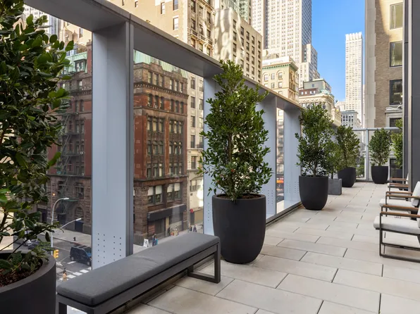 277 5th Avenue image 23 of 35