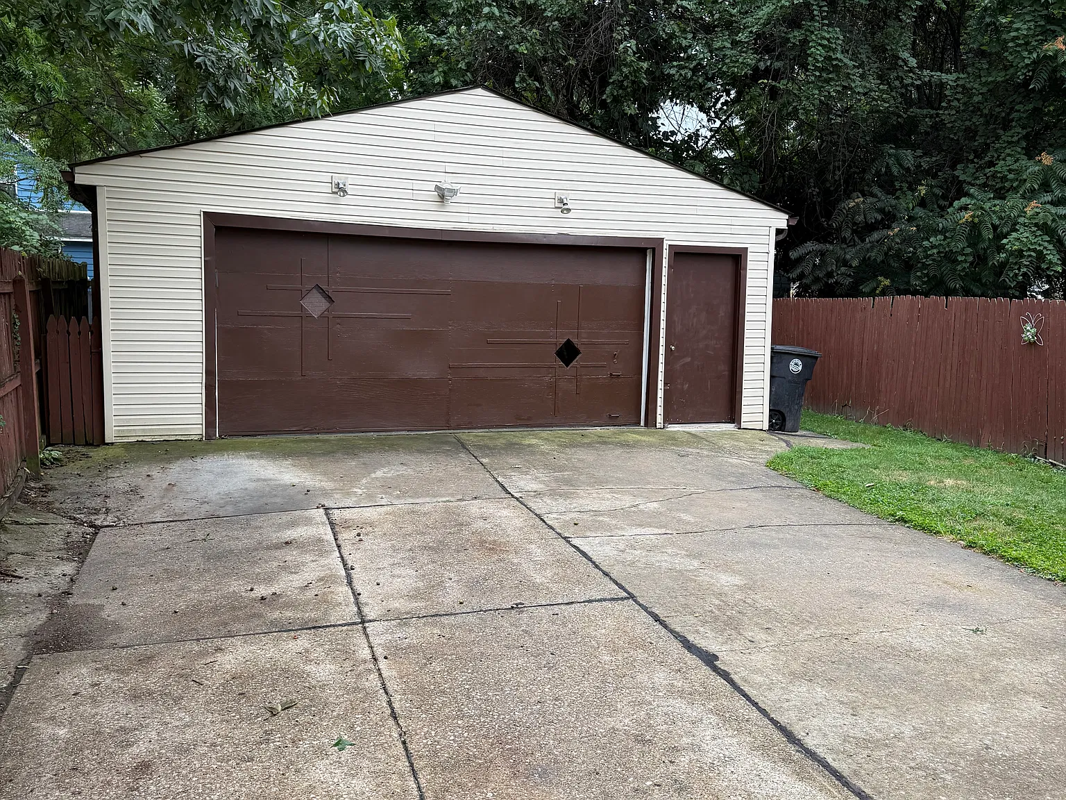 2 bed, 702 sqft, $950 — Photo 3