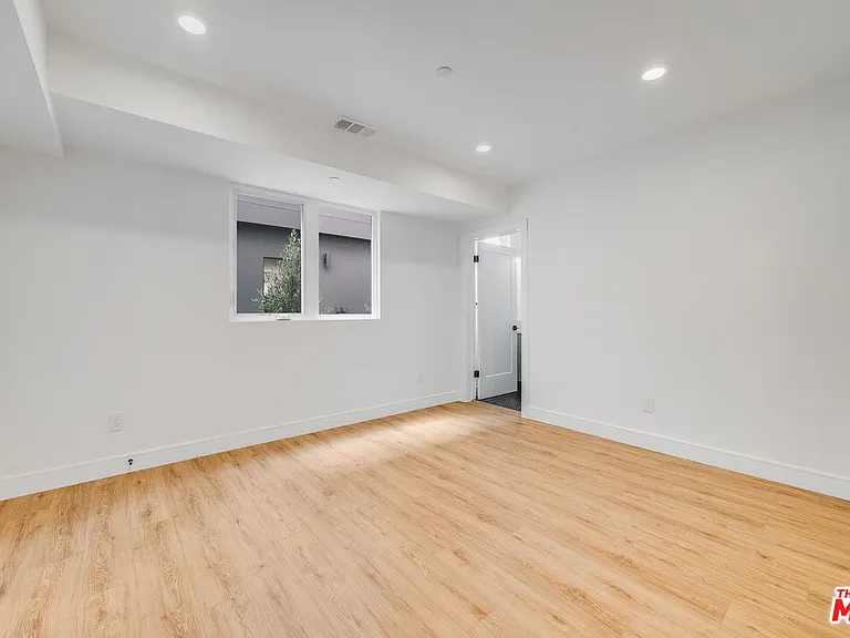 1433 S Crescent Heights Blvd — Photo 6