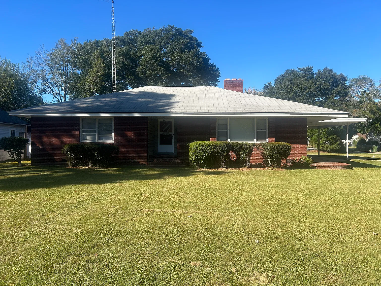 3 bed, 2106 sqft, $1,695 — Photo 2