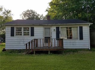 175 Della Rd, Columbus, IN 47203