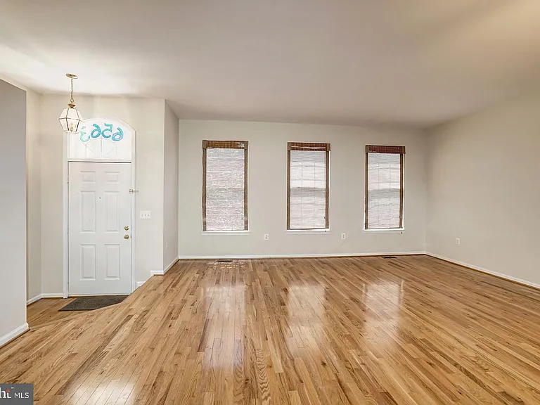 6563 McKenna Way — Photo 5