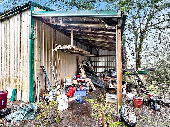 4th image of 17600 NW Panther Creek Rd