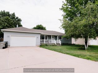 3024 Orleans Dr, Grand Island, NE 68803