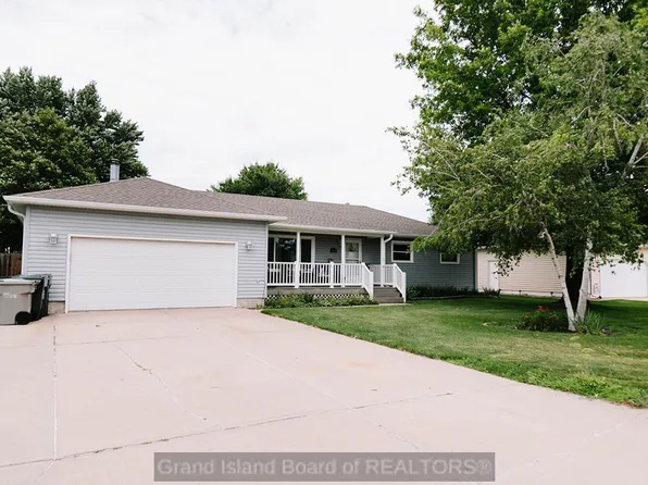 3024 Orleans Dr, Grand Island, NE 68803