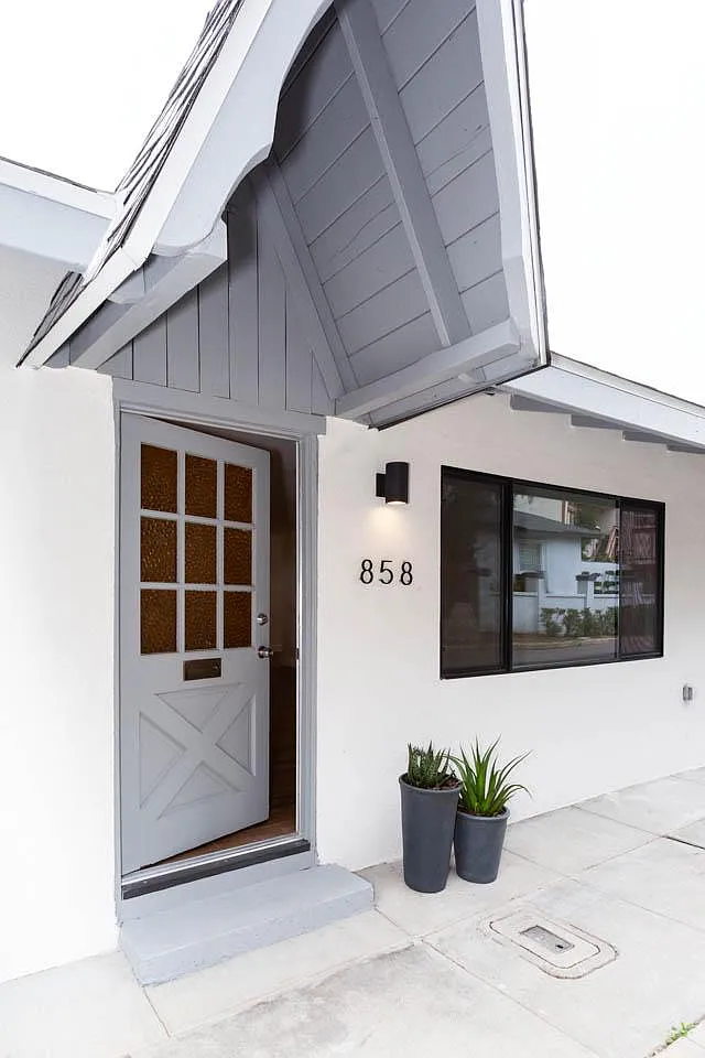 2 bed, 1.5 bath, 1200 sqft, $5,500 — Photo 3