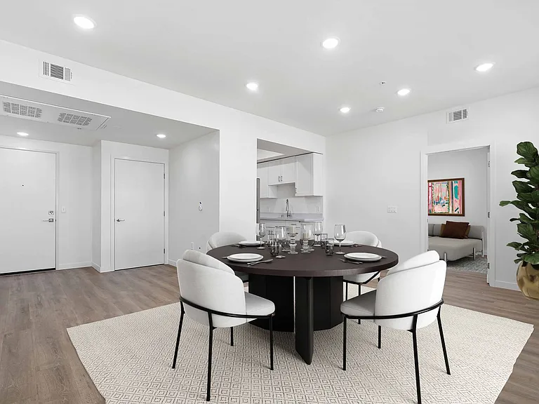 14541 Gilmore St Apartments — Photo 8