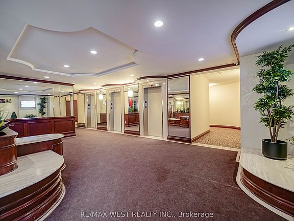 2nd image of 10 Muirhead Rd #909