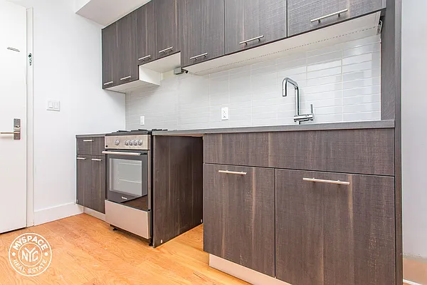 Rented by MySpaceNYC | media 2