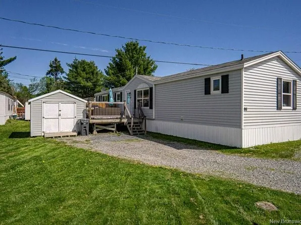 95 Currie Cres, Lincoln, NB E3B 7H3