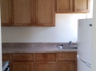 2302 31st St APT 15, Moline, IL 61265