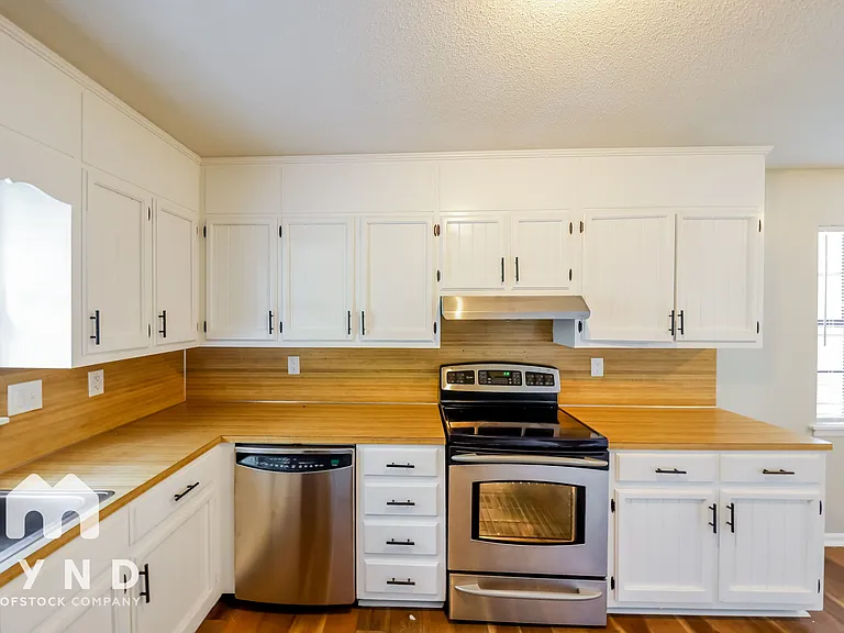 3767 Chestnut Ridge Ln — Photo 6
