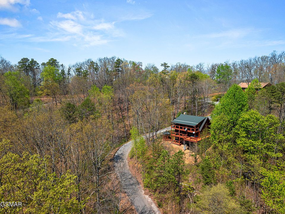 49th image of 1855 Spring Hill Dr