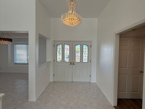 4th image of 2441 Ironridge Ct