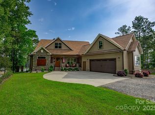 1099 Retreat Way, Ridgeway, SC 29130