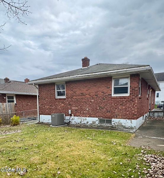 4th image of 407 Ontario Street