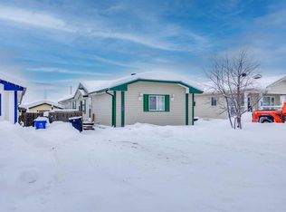 209 W Waterhouse St, Wood Buffalo, AB T9K2T1