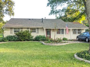1430 Virginia Dr, Ballwin, MO 63011