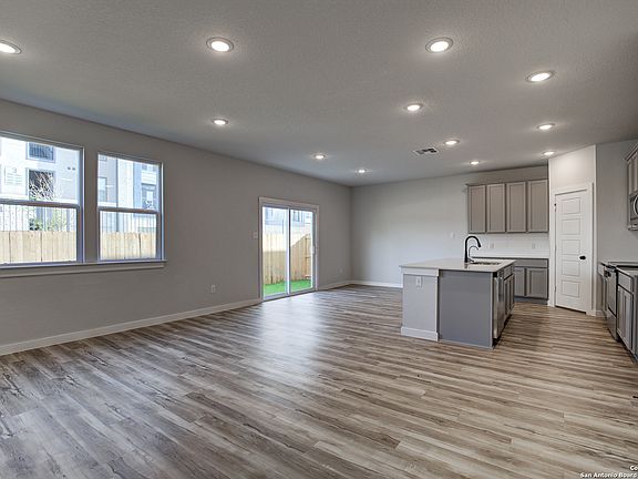 4th image of 5935 W Hausman Road Bldg #29