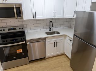 11 Jefferson St #1B, Schenectady, NY 12305