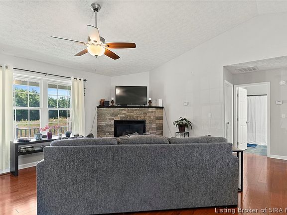 2nd image of 3970 E Canton Road