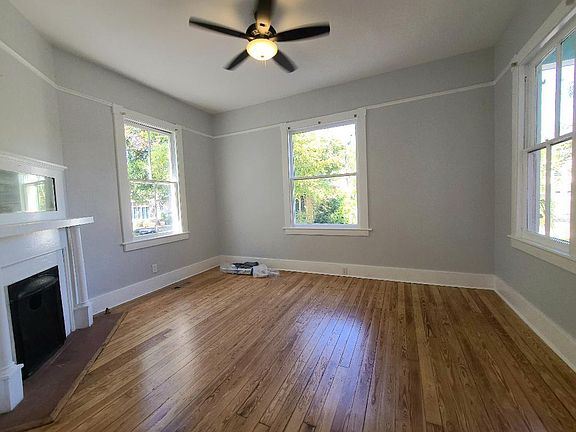 3rd image of 11 E 32nd St #A