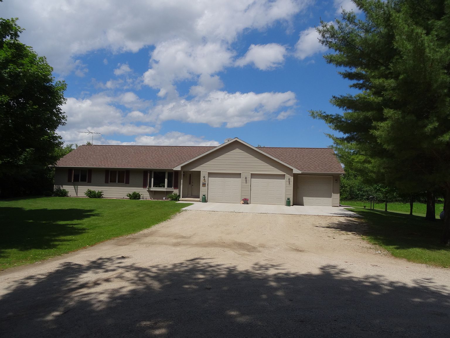 E2719 Townline Rd, Kewaunee, WI 54216 Zillow
