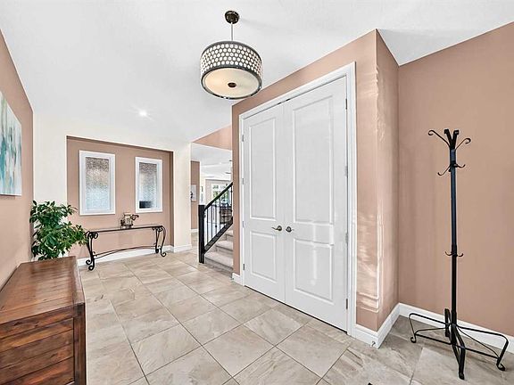 4th image of 116 Panatella Rise NW