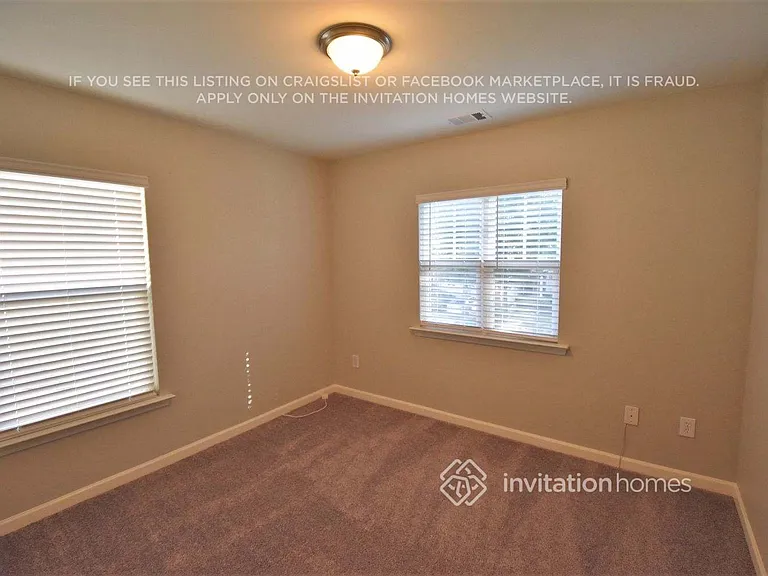 215 Brookhaven Ct — Photo 6